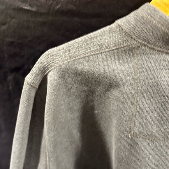 2/$20 G.H. Bass & Co. Gray Zip-Up Sweater - Picture 5 of 8